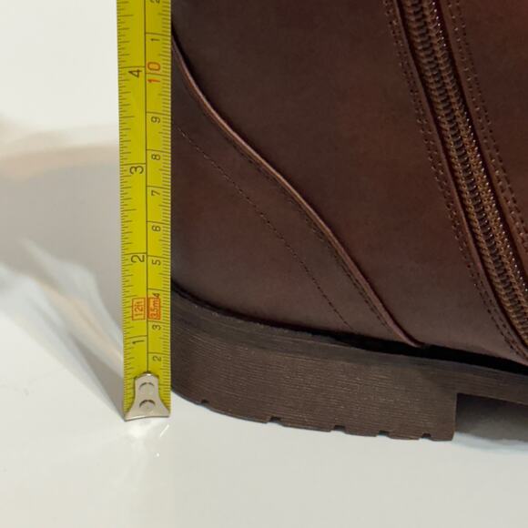 Vepose Cognac Lace up Low Heel Fashion Combat Booties Ankle Boots NIB Size 11 - Picture 10 of 10